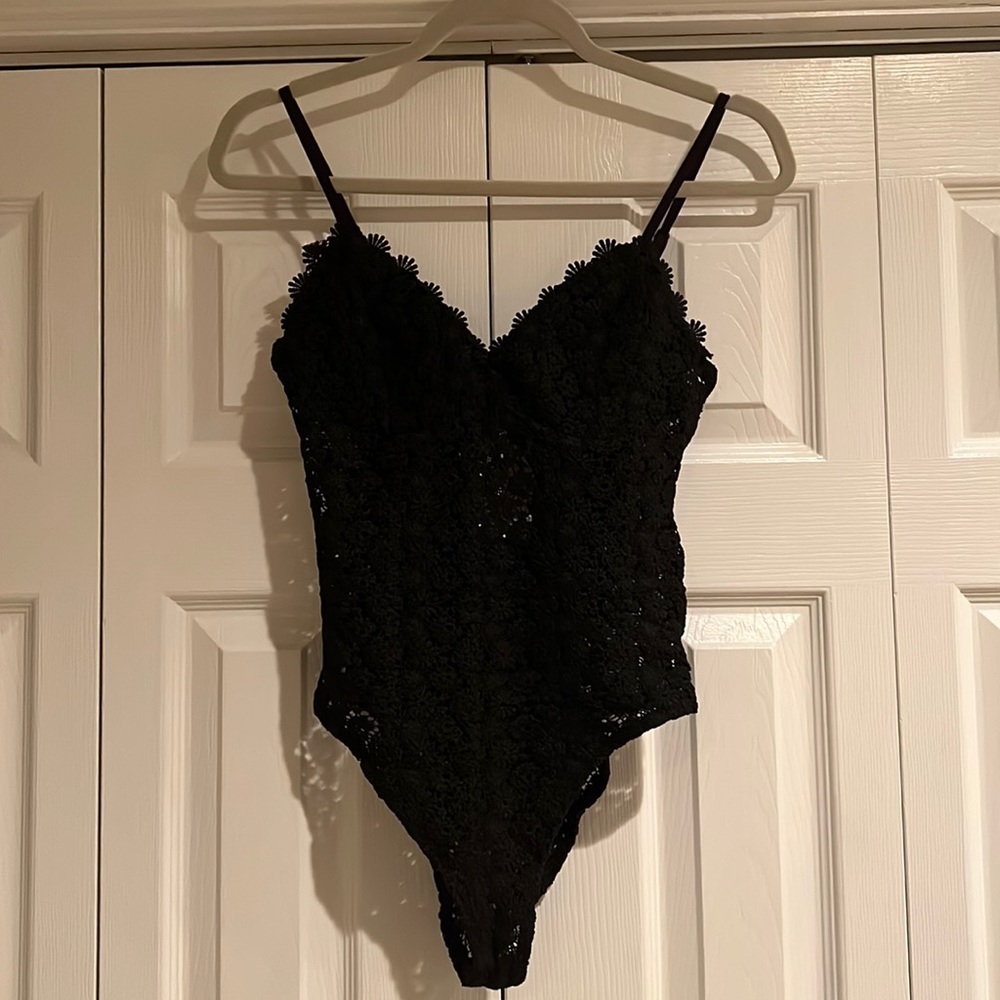 H&M Black Lace Bodysuit / Size M